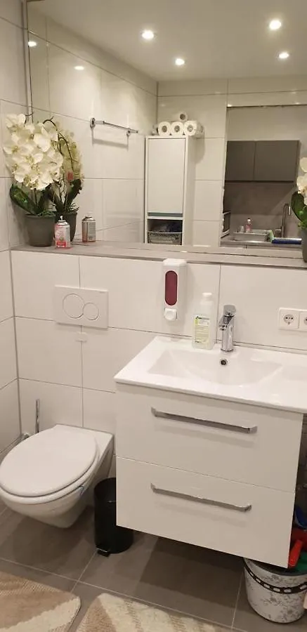 Einzimmer Apartments Im Si-Centrum Stuttgart-Moehringen